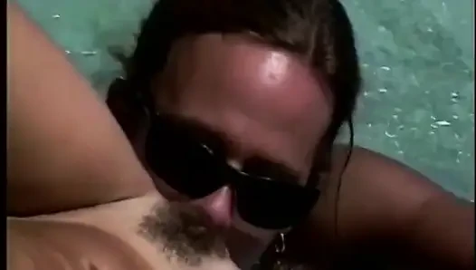 Heiße Blondine Will Großen Schwanz Im Pool