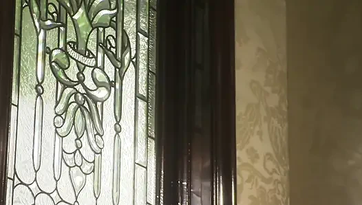 Pacar berambut panjang ngentot istrinya di rumahnya sendiri