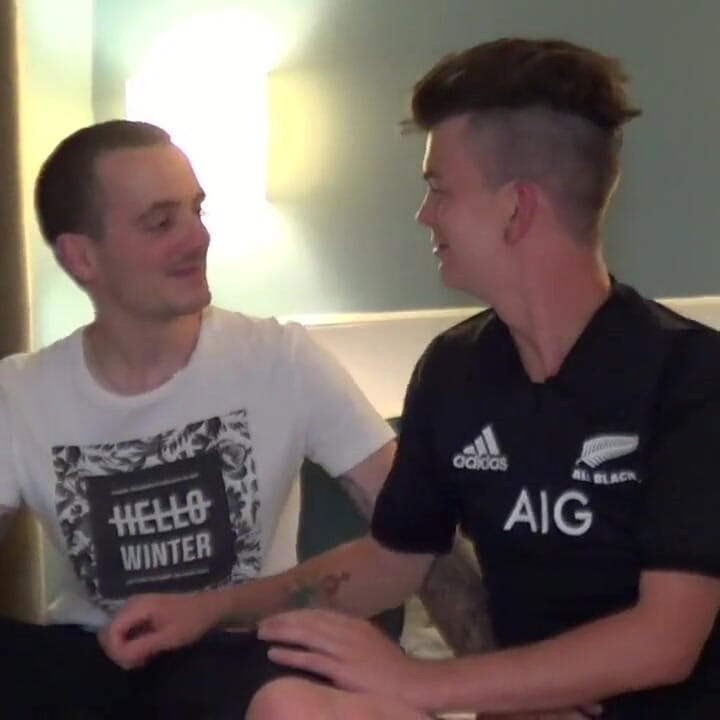 Zacharriはティアゴによって生ハメ犯さ