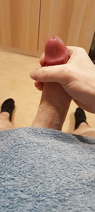 Gay Ginger amateur wank having a cum explosion