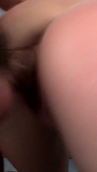 Arschfotze lecken und ficken ANAL mit sexbessener Teen Schlampe | Clip 2