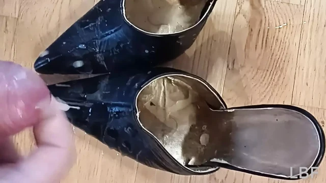 Mega load injected into the hooker heels