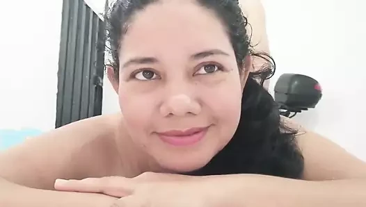 快乐的脸。Valkyrie和Luigy Studio