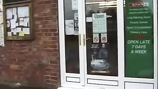 Büyük Omar'ın İngiliz maceraları: götünü bozan kızlar