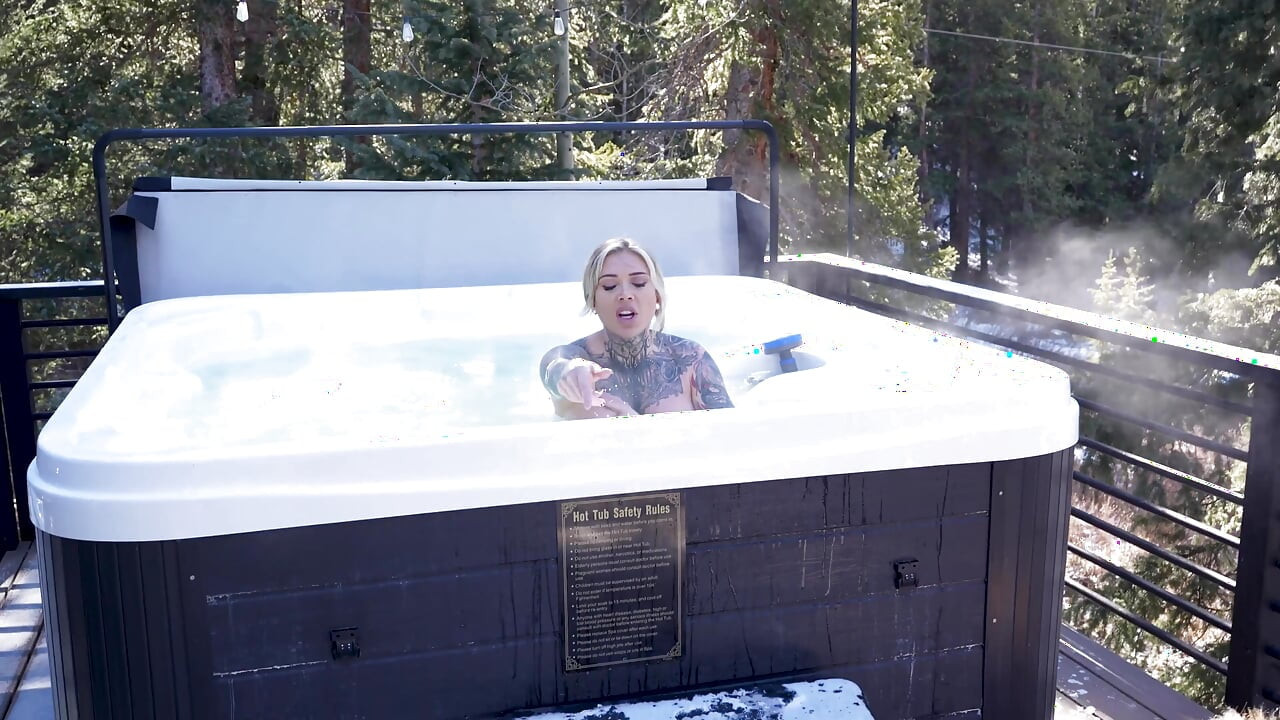 Hot Inked Busty Blonde Dominates Peeping Leo