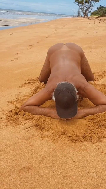 Ladysilva come put it in my hot ass