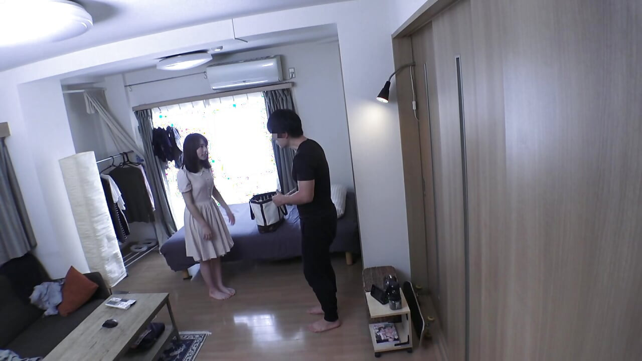 A178F04 Secret sex with a beautiful, busty esthetic girl on a business trip from home!