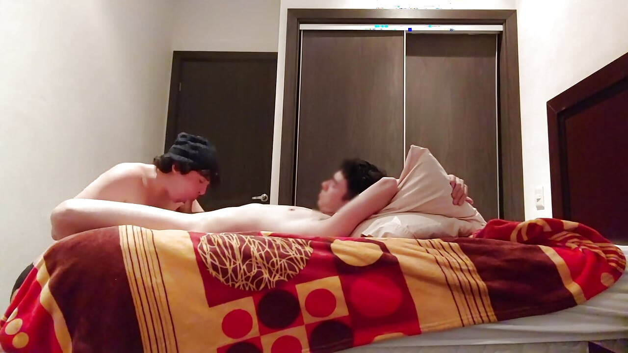 Straight Student From Portugal Tries Gay Sex for the First Time! (bareback)