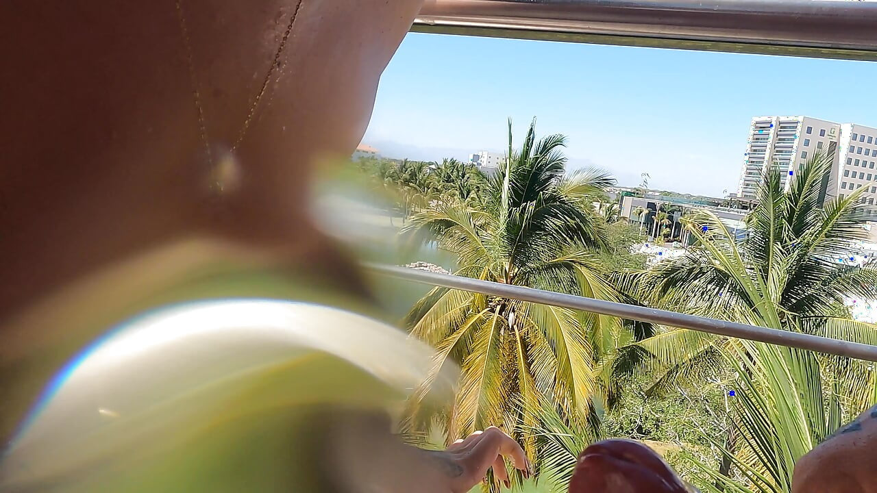 ฉี่กลืนเม็กซิโก - กลืนฉี่ทุกลิตร - สาวเม็กซิกันเซ็กซี่โดย barbara mont