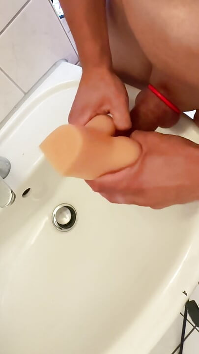 ב & Cumshot
