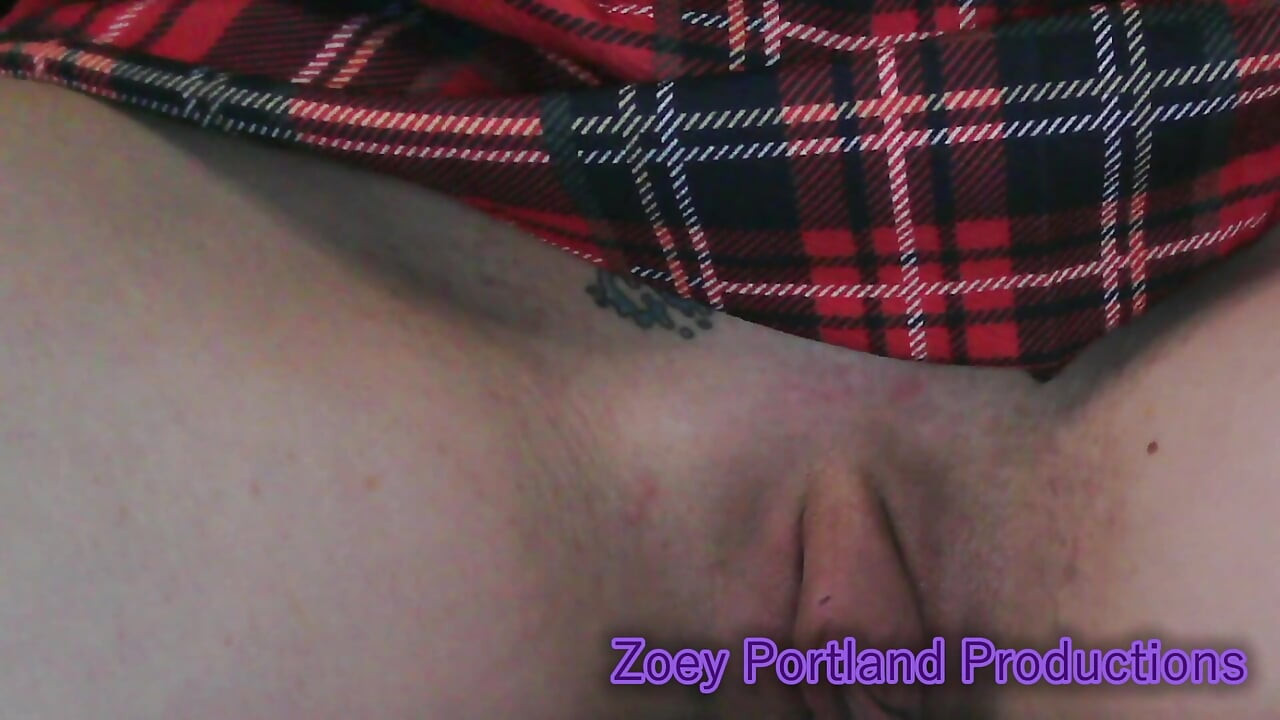 Zoey Portland shows off fresh creampie 2026