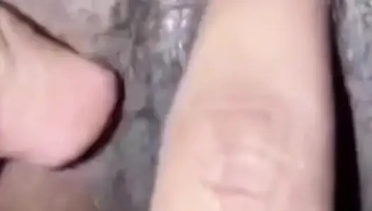 Klitorisimi yarakla ovuyor