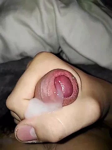 I who squirts a lot of cum