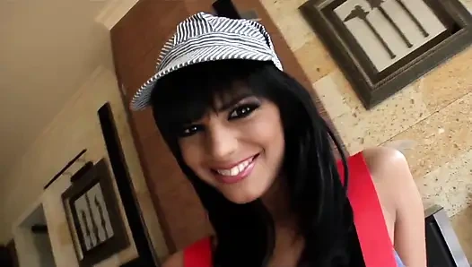 Si cantik kulit hitam angelika suka banget dientot habis-habisan