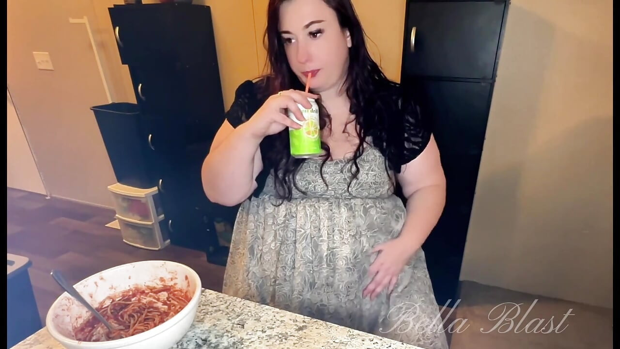 BBW Burps & Wet Farts After Pasta Binge Real Stomach Reactionsby Bella Blast