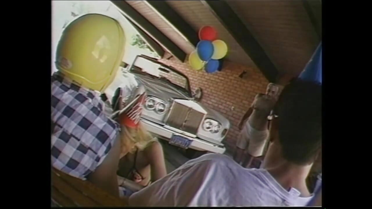 Počinju avanture s velikim kurcem