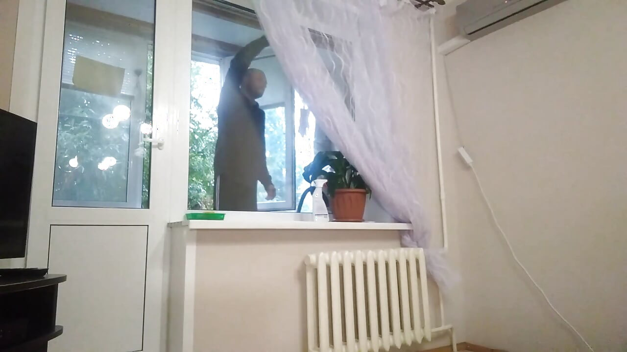 Ich lutsche einen schwanz und wichs zu einer fensterputzmaschine