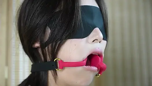 Xr46 - униформа и бондаж со ртом для студентки