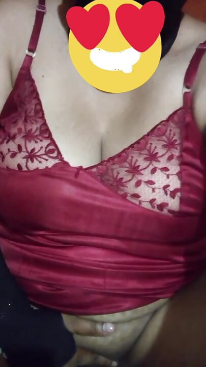 Intoday Savita Bhvi Bottle Gourd Into Her Pussy. Her Pussy Tore Open and Turned Bright Red, and All Her Juices Came Gushing Out.