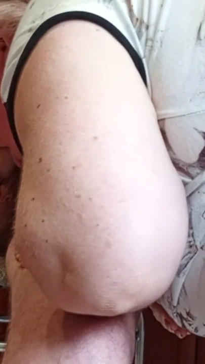 Stepmom jerks off sucks and looks at the cumshot | Clip 1