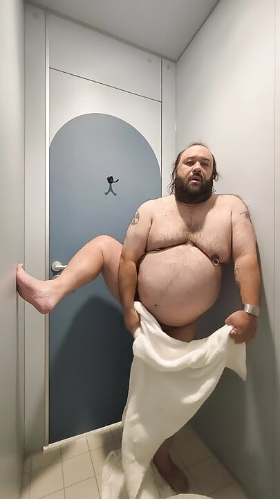 Buiseqy pool stall