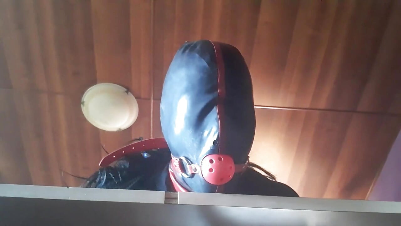 17 phút thổi kèn cực độ và đút sâu vào họng với lượng tinh khổng lồ bằng miệng