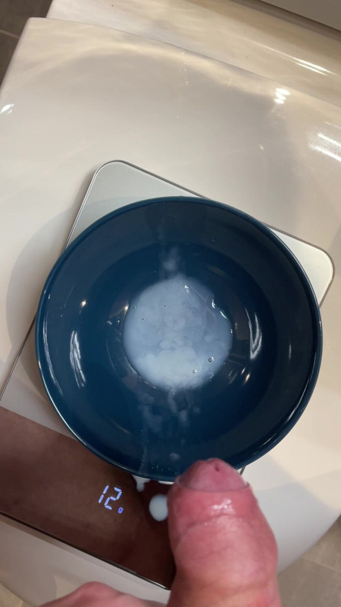 Big load on a kitchen scale