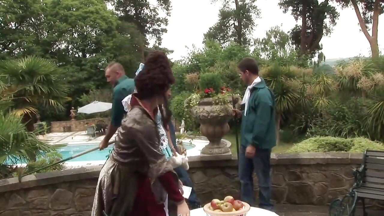 ممارسة الجنس بملابس خاصة