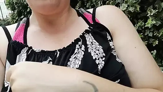 Your beautiful Italian stepmother squirts in a public garden
