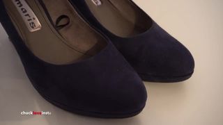 รองเท้าของน้องสาวกู: รองเท้าส้นสีฟ้า i 4k