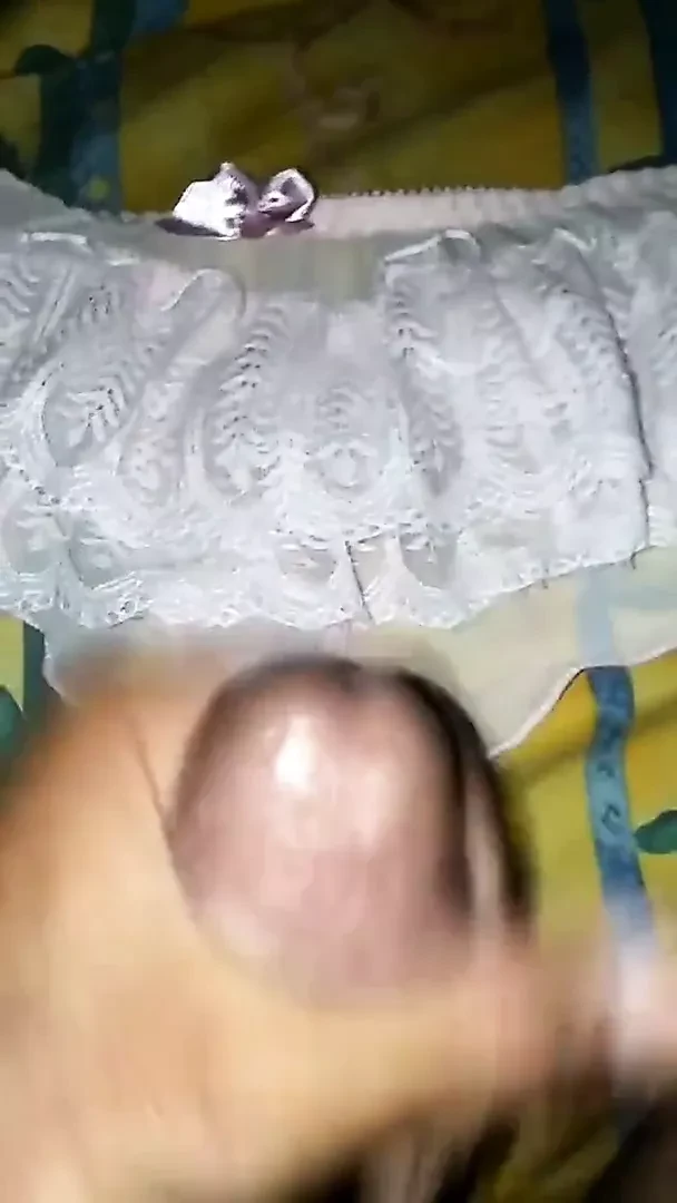 Ngocok pakai cd &amp; bh aahhh sangee croot