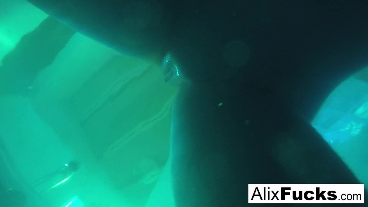 Seksi tuširanje sa alix lynx