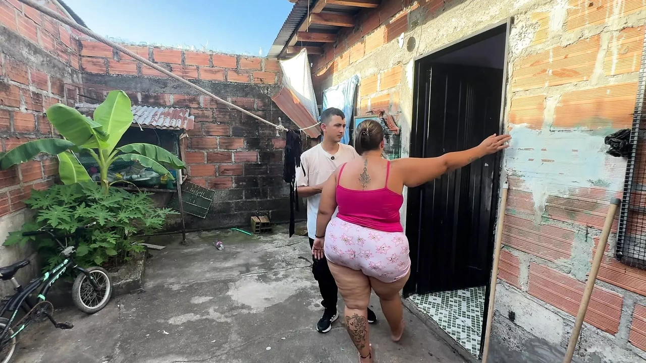 SEX MISSIONARY BIG ASS GIRL CUMSHOT IN MOUTH