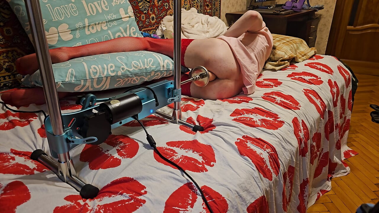 Sissy have hard anal sex with fuck machine homemade amateur