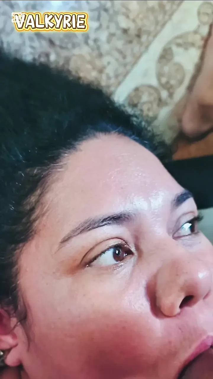 Single mature mom very rich