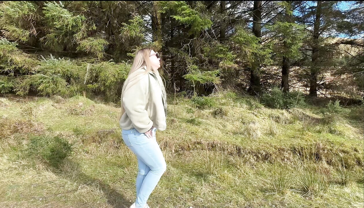 Emergency While Walking on the Public Trail but Had to Wet My Jeans