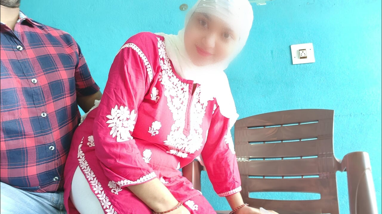 मुस्लिम टीन मुलगी पहिल्यांदा नोकरीसाठी मुलाखतीत बॉसबरोबर चोदली, देसी Xxxx हिंदी ऑडिओ सेक्स एचडी पोर्न
