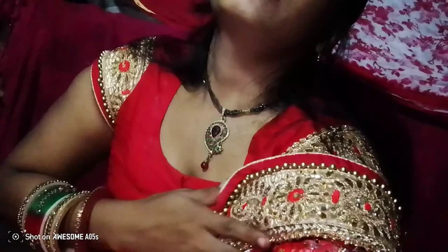 Horny INDIAN SEXI House Wife ki pyaashi jawani (PART 1)