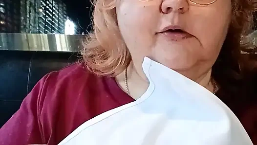 Makan malam spesial setelah potong rambut