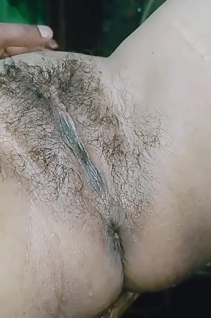 Desi Bhabhi Big Ass Pussy Fucking Hindi Audio by Own Dewar