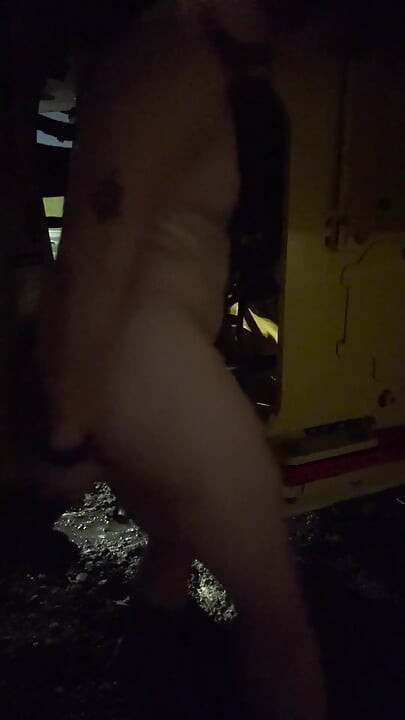Rain-drenched Muscle God Asian Hunk’s Raw Dildo Fuck & Explosive Cumshot at a Construction Site