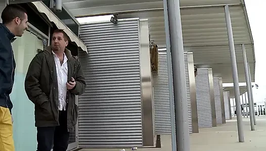 Attractive babe gets her pussy pounded by two horny guys