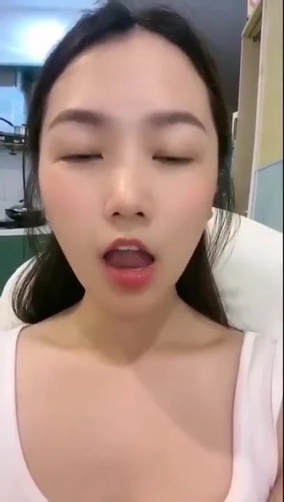 Artist with tongue (Artista con la lengua)
