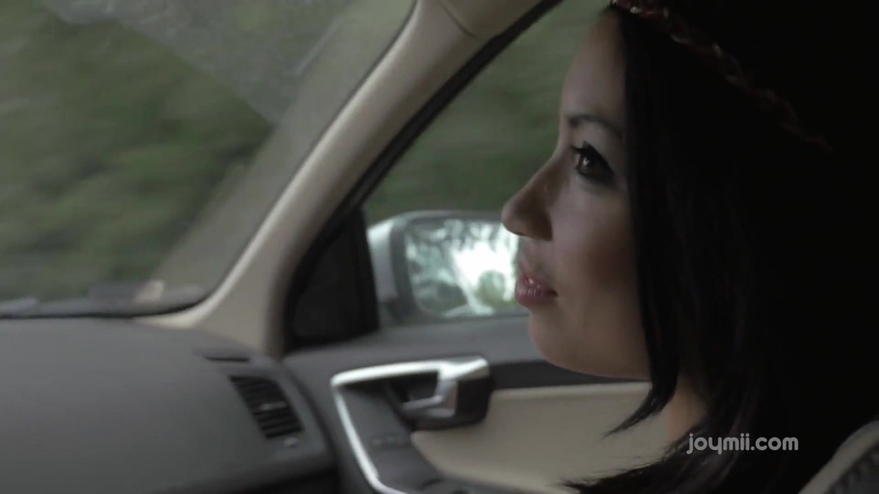 ジョイミイ - 男性が妻を裏切る、このホットなヒッチハイカーによる