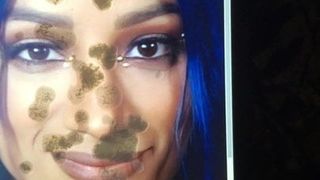 WWE Sasha Banks con omaggio 21