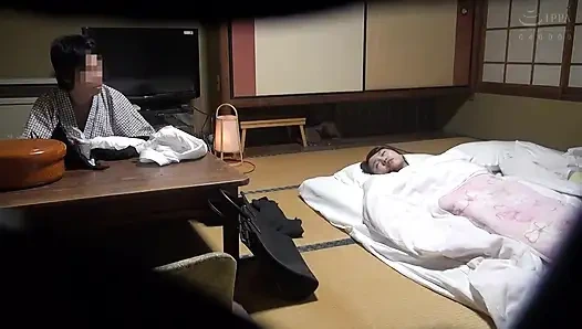 Eine Mischung mit der Zimmerordnung, teilt den gleichen Raum mit meiner beschäftigten kollegin. - Nacht krabbeln! 2-3