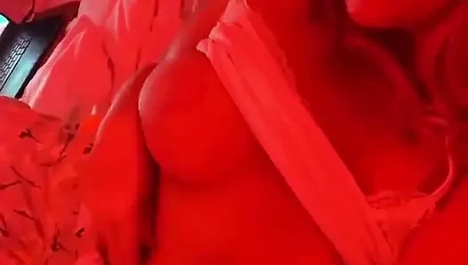 Sence bu pijamalar üvey anne için çok mu seksi?