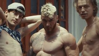 Le trio sexy William Edward Leo dans une baise gay torride par gregoriusplk