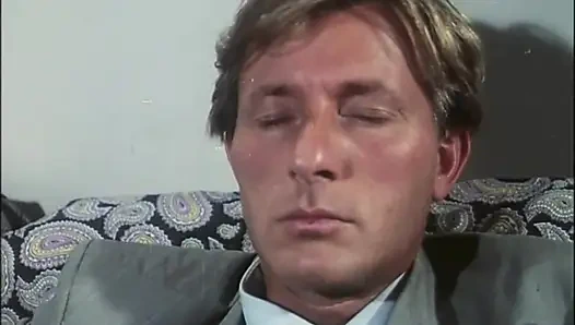 Herkesle Sikişiyor Ama Boşalamıyor