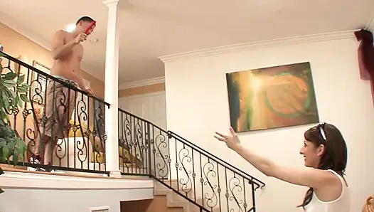 Esmer sürtük için kalın bir yarak